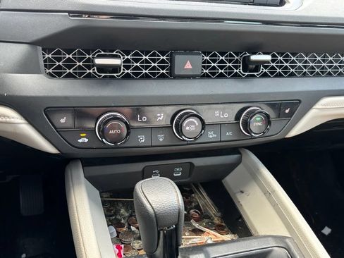 Used 2024 Honda Accord EX image 11