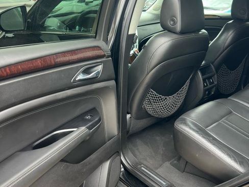 Used 2016 Cadillac SRX Luxury FWD image 9