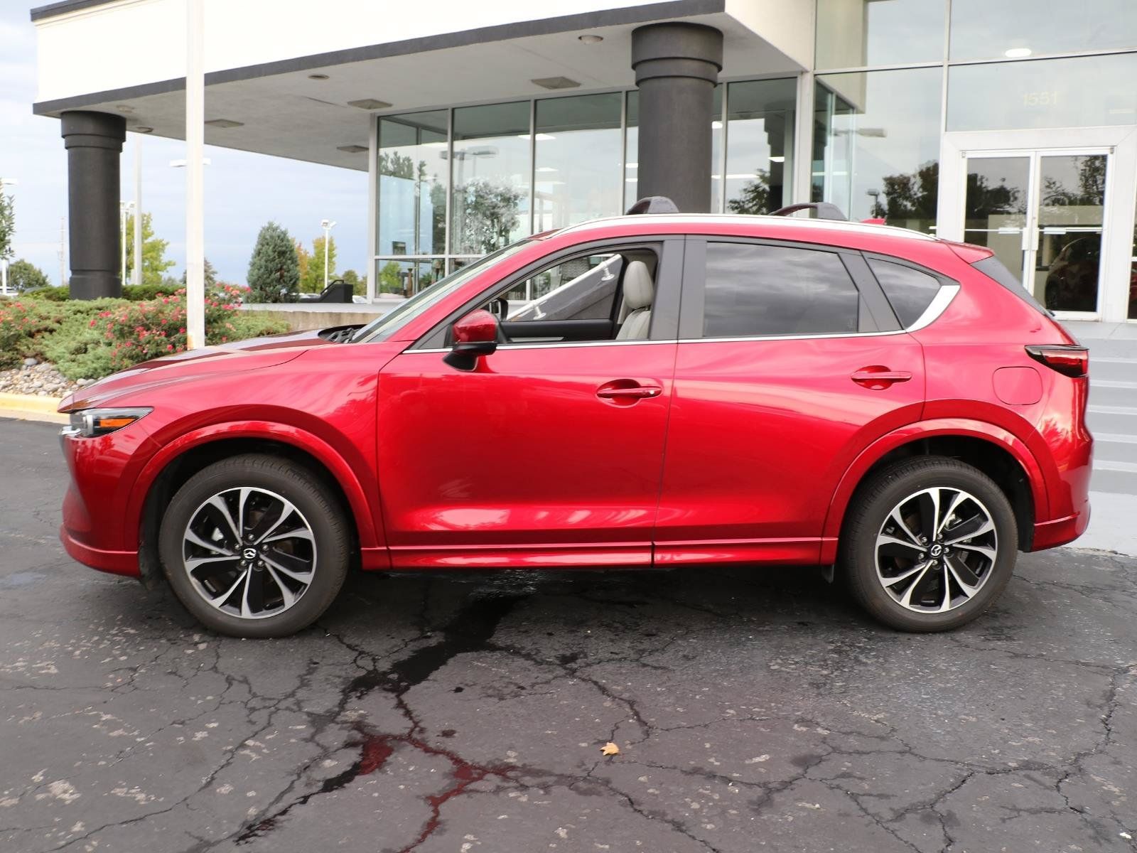 Certified 2025 MAZDA CX-5 AWD 2.5 S image 2