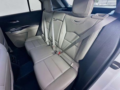 Used 2020 Cadillac XT4 Luxury w/ Cold Weather Package AWD/4WD image 25