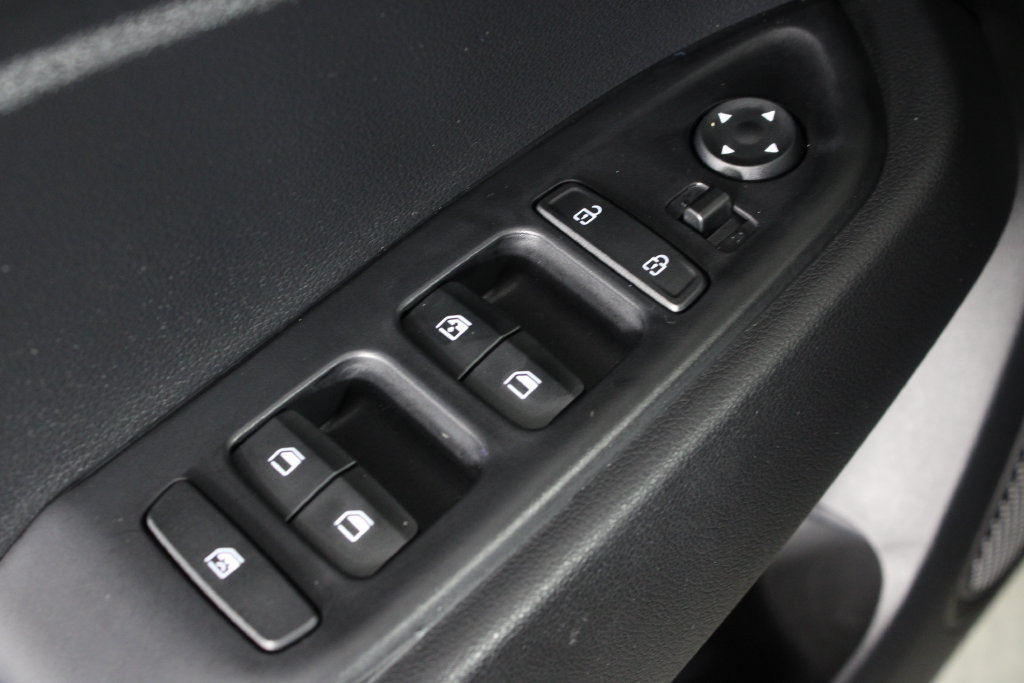 Certified 2026 Hyundai Venue SEL FWD image 23