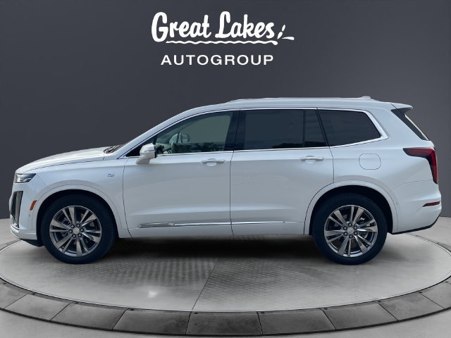 Used 2025 Cadillac XT6 Premium Luxury w/ Technology Package AWD/4WD image 2
