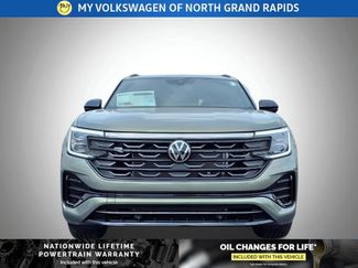 New 2026 Volkswagen Atlas Cross Sport SEL R-Line video 2