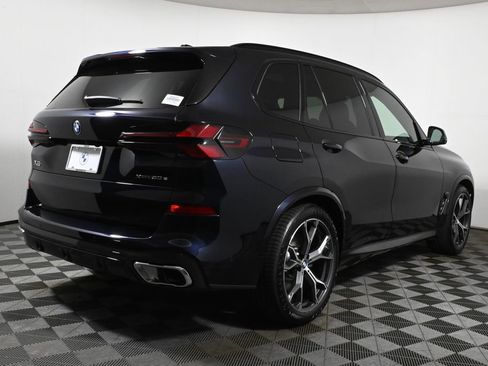 Used 2026 BMW X5 xDrive50e w/ M Sport Package image 7