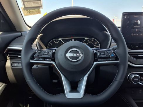 New 2025 Nissan Altima 2.5 SV w/ SV Premium Package image 18