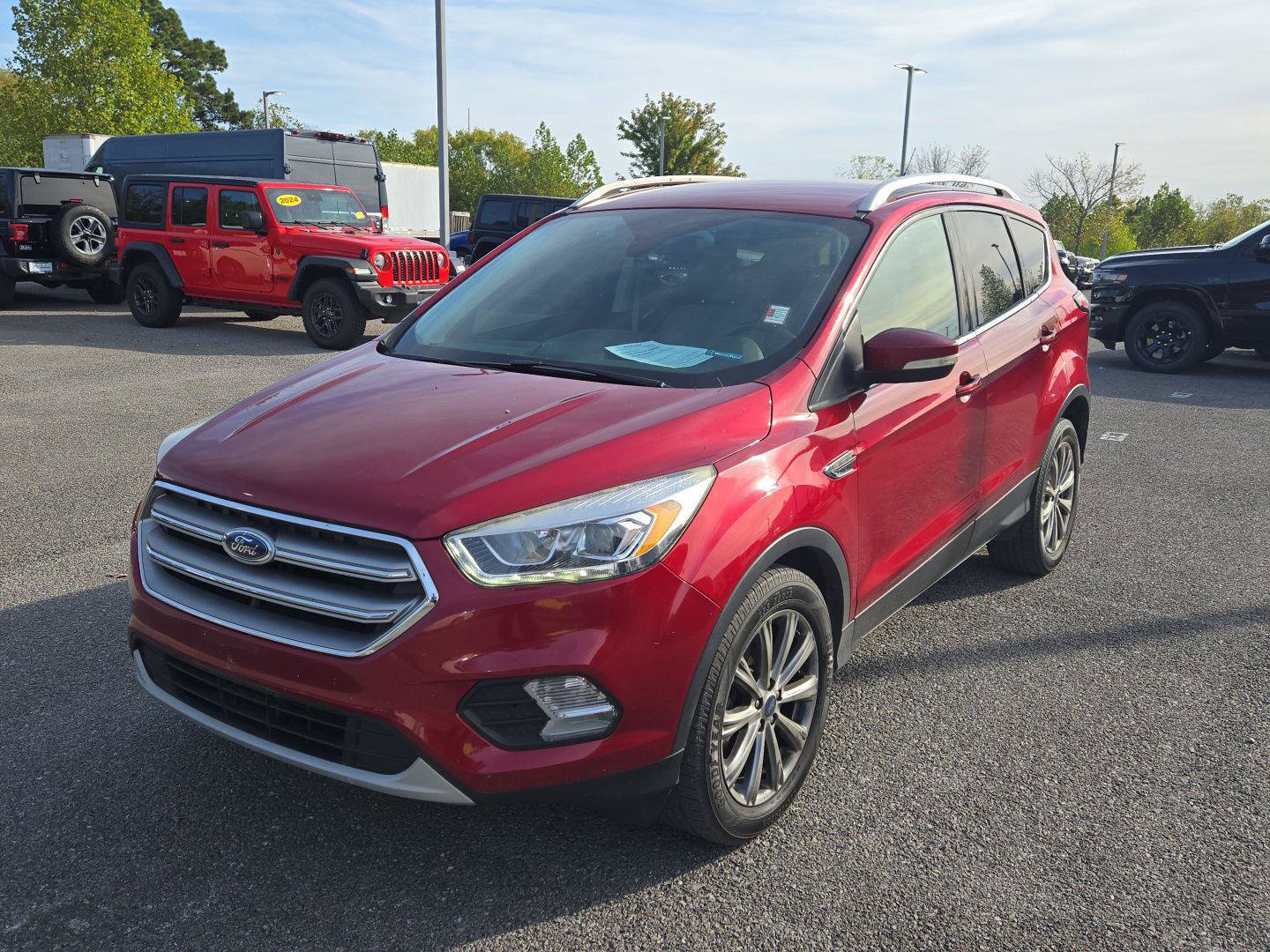 Used 2017 Ford Escape Titanium FWD image 3