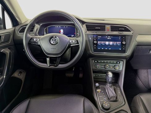 Used 2020 Volkswagen Tiguan SEL w/ 3rd Row Seat Package AWD/4WD image 24