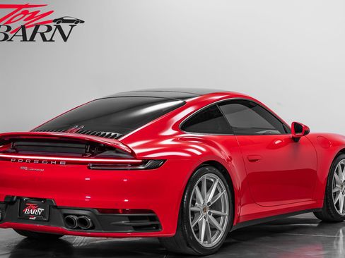 Used 2022 Porsche 911 Carrera RWD image 5