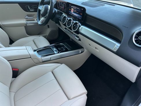 Certified 2026 Mercedes-Benz GLB 250 4MATIC image 17
