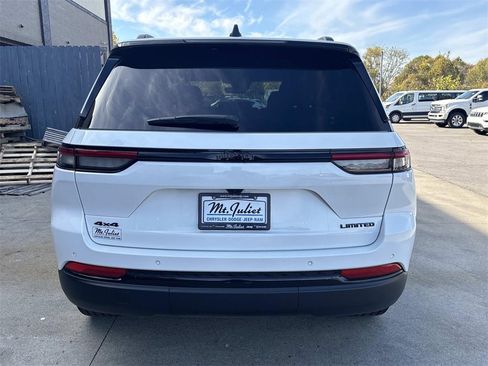 New 2025 Jeep Grand Cherokee Limited w/ Black Appearance Package image 8