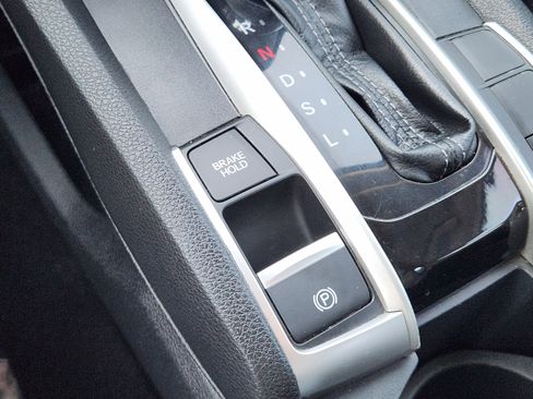 Used 2017 Honda Civic Touring image 25