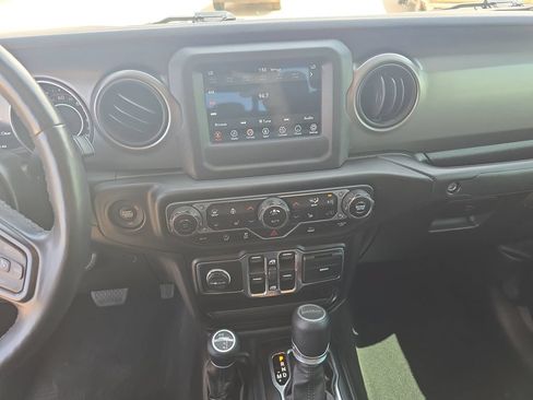 Used 2021 Jeep Gladiator Sport AWD/4WD image 21