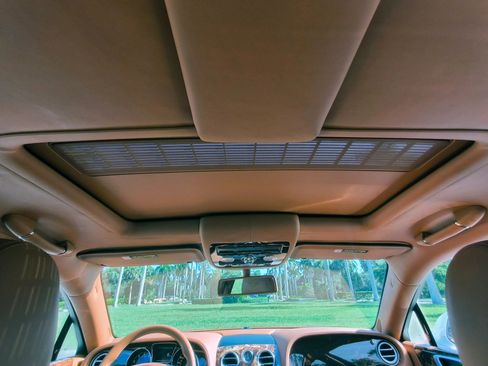 Used 2013 Bentley Flying Spur Flying Spur image 21