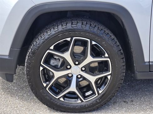 Certified 2024 Jeep Compass Limited w/ Sun and Sound Group image 11