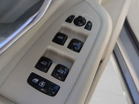 Used 2025 Volvo XC90 B5 Core w/ Protection Package image 55