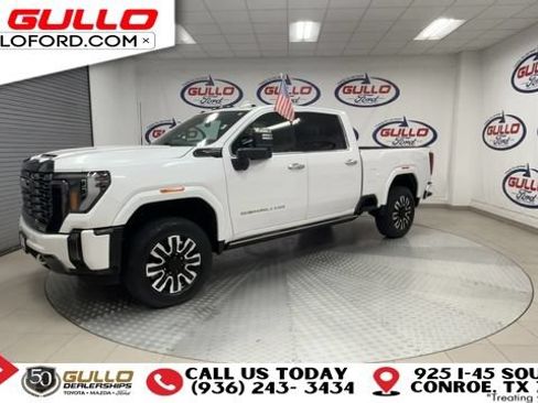 Used 2024 GMC Sierra 2500 Denali Ultimate w/ Max Trailering Package AWD/4WD image 4