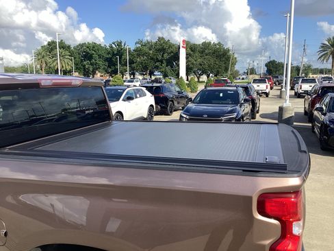 Used 2019 Chevrolet Silverado 1500 LT w/ Texas Edition RWD image 12