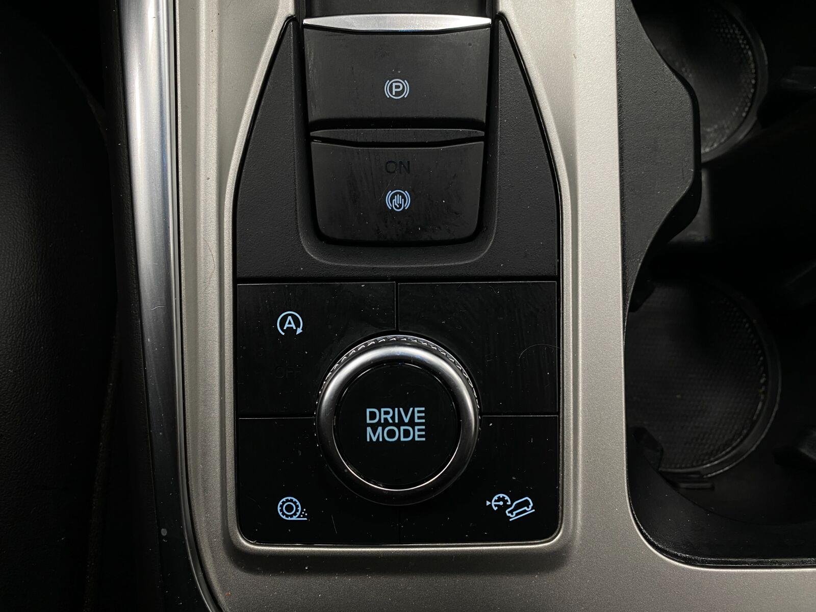 Used 2024 Ford Explorer XLT w/ Equipment Group 202A AWD/4WD image 26