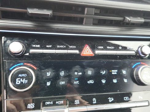 Used 2024 Hyundai Santa Fe Calligraphy AWD/4WD image 17