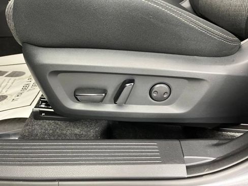 New 2026 Nissan Rogue SV FWD image 31