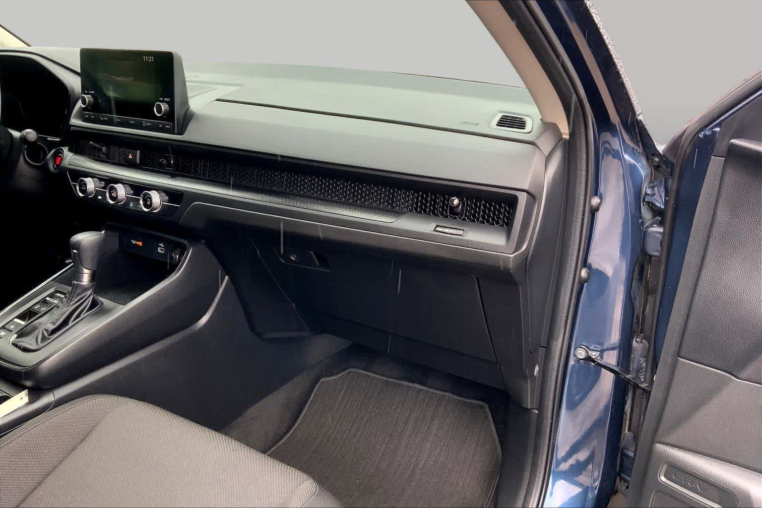 Used 2023 Honda CR-V LX image 18