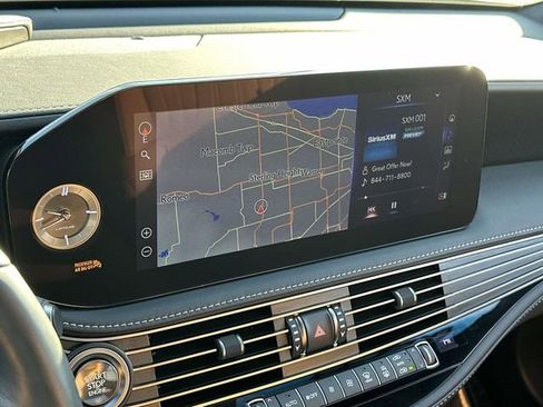 Used 2022 Lexus LS 500 AWD image 33