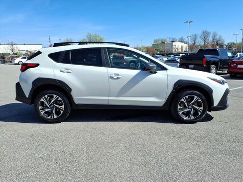 Used 2025 Subaru Crosstrek 2.0i Premium image 2
