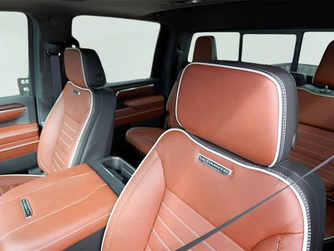 New 2026 GMC Sierra 3500 Denali Ultimate image 10