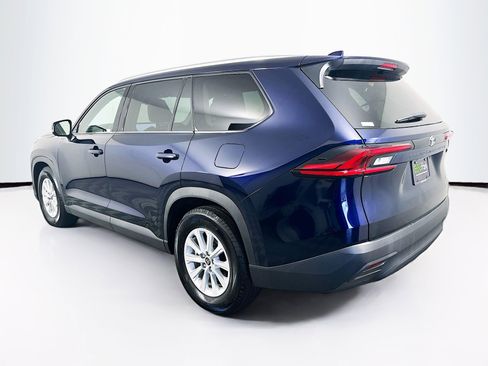 Used 2025 Toyota Grand Highlander XLE image 5