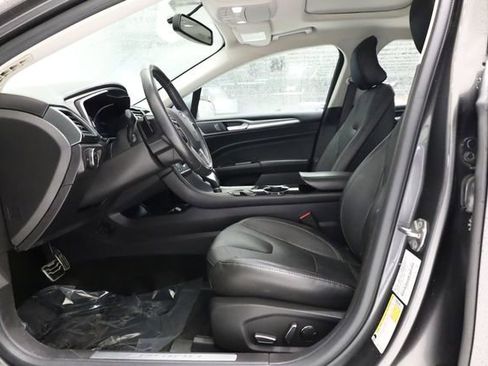 Used 2016 Ford Fusion Titanium AWD/4WD image 12
