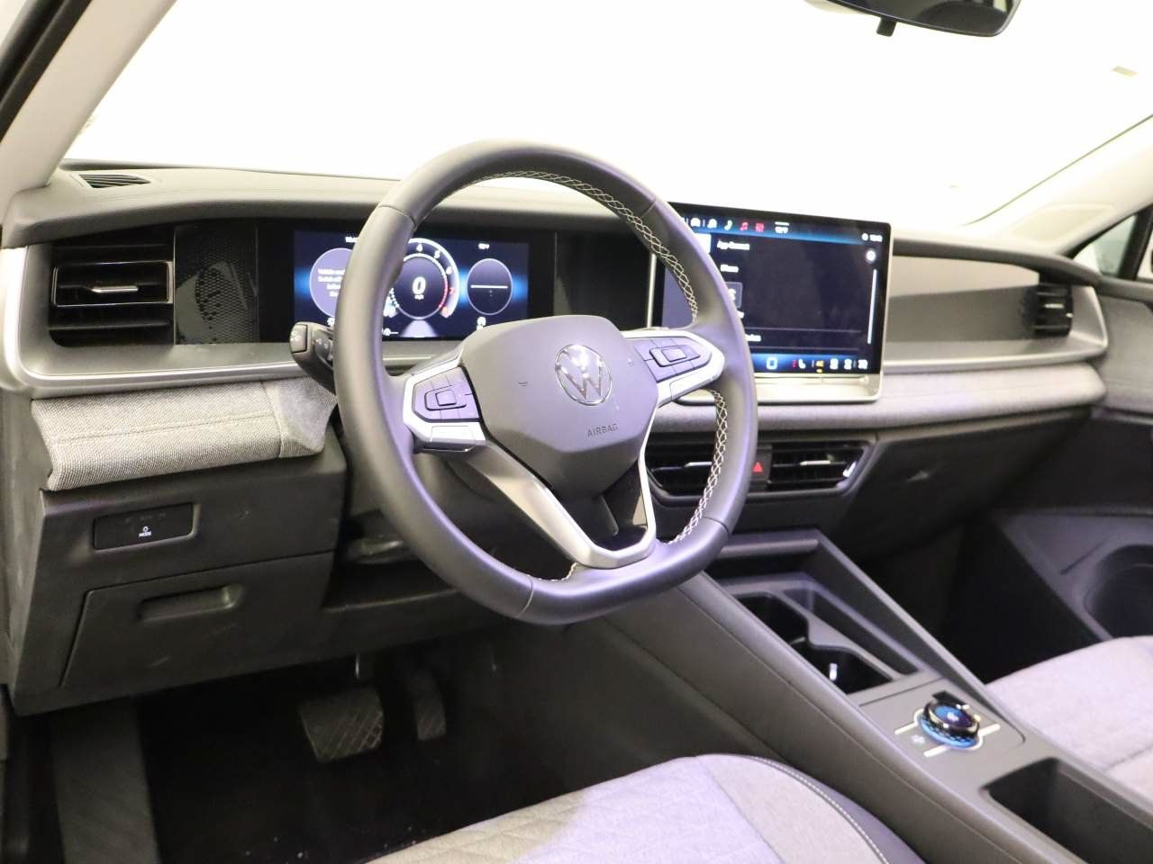 Certified 2026 Volkswagen Tiguan S FWD image 14