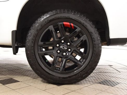 Used 2023 Chevrolet Silverado 1500 RST w/ Redline Edition AWD/4WD image 29