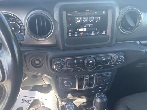 Used 2023 Jeep Wrangler Unlimited Sport AWD/4WD image 17