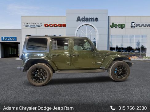 Used 2023 Jeep Wrangler Unlimited Sahara w/ Cold Weather Group image 6