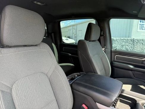 Used 2022 RAM 1500 Big Horn AWD/4WD image 12