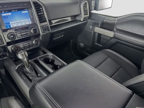 Used 2019 Ford F150 Raptor w/ Equipment Group 802A Luxury AWD/4WD image 29
