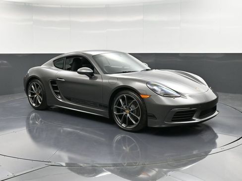 New 2025 Porsche 718 Cayman image 10