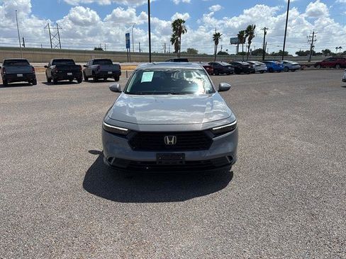 Used 2023 Honda Accord EX-L image 2