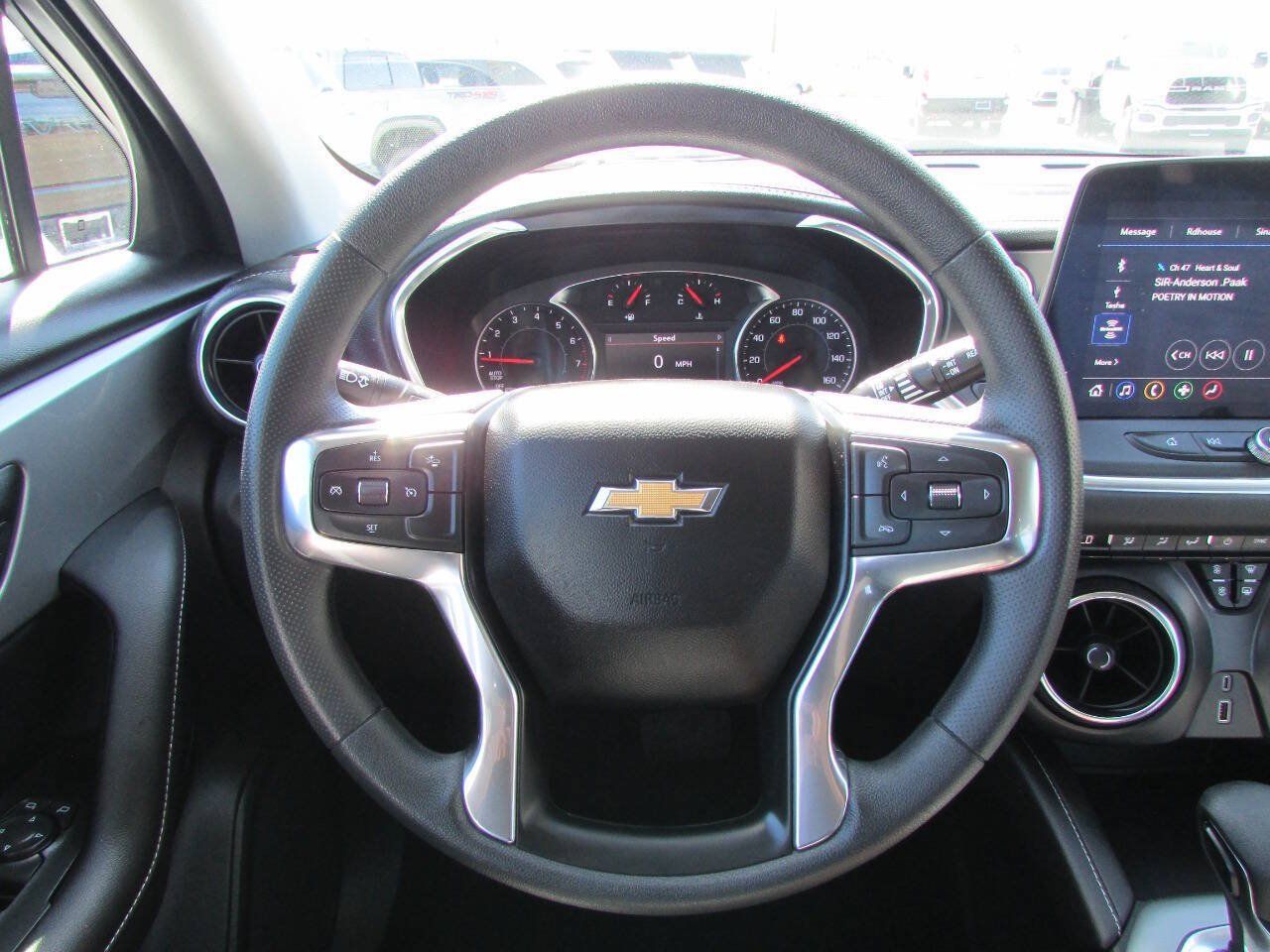 Used 2025 Chevrolet Blazer LT FWD image 22