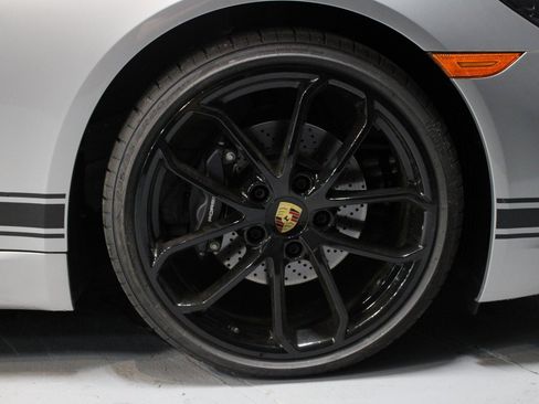 Used 2024 Porsche 718 Boxster image 11