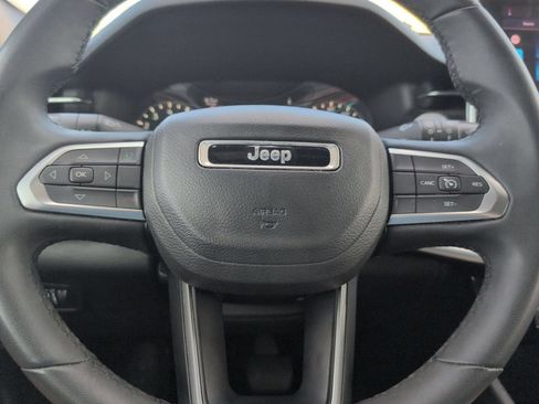 Used 2024 Jeep Compass Latitude AWD/4WD image 12