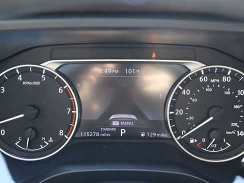 Used 2021 Nissan Rogue SV FWD image 9