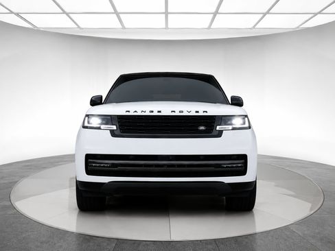 Used 2025 Land Rover Range Rover Long Wheelbase SE AWD/4WD image 2