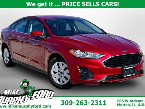 Used 2020 Ford Fusion S image 1
