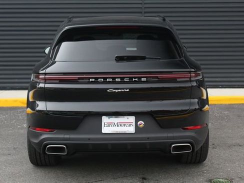 New 2026 Porsche Cayenne image 7