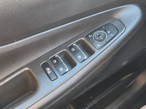 Used 2022 Hyundai Santa Fe SEL image 19