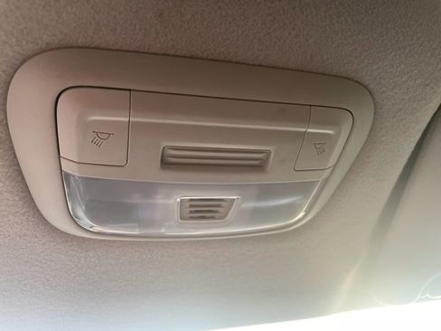 Used 2016 Subaru Crosstrek 2.0i Premium image 12