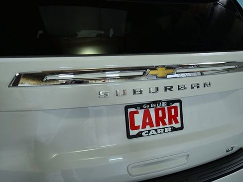 Used 2024 Chevrolet Suburban LT AWD/4WD image 9
