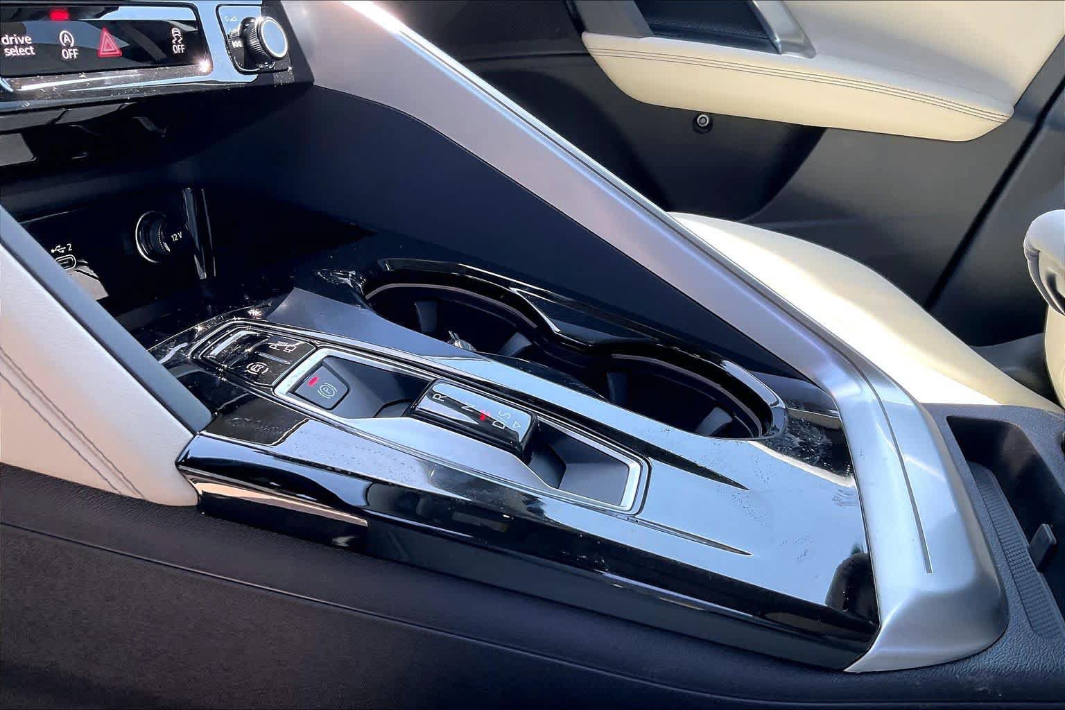 New 2026 Audi Q5 Premium Plus w/ Premium Plus AWD/4WD image 7