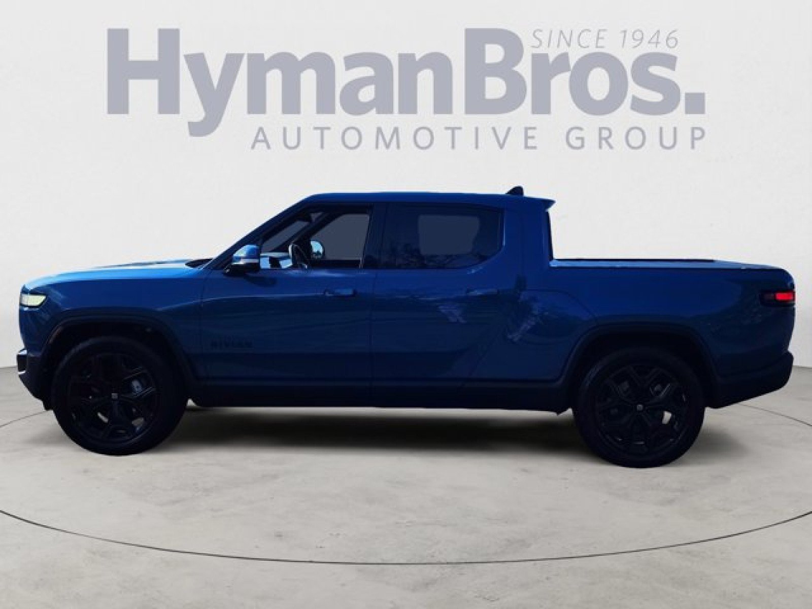 Used 2023 Rivian R1T Adventure Dual AWD/4WD image 6